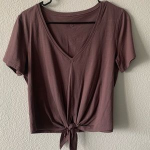 WOMENS LULULEMON CROPPED TIE V-NECK TOP.